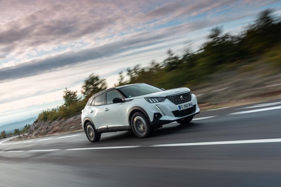  Peugeot e-2008 GT (Digital White) 2019 года  (WW) (фото 43 из 119)